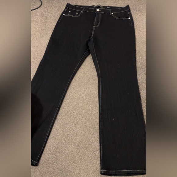 Plus size City Chic Jeans - Picture 3 of 4